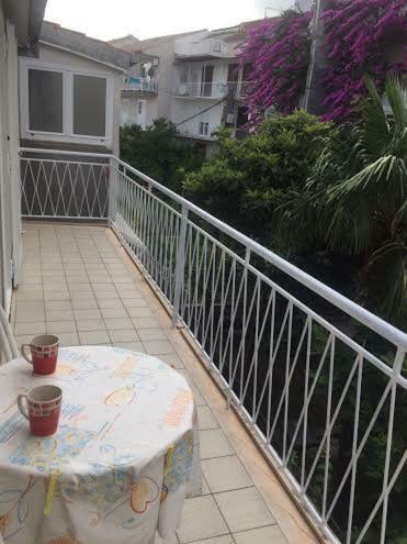 Apartament Pavlinovic Jure Makarska Zewnętrze zdjęcie