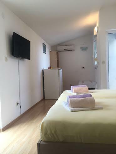 Apartament Pavlinovic Jure Makarska Zewnętrze zdjęcie