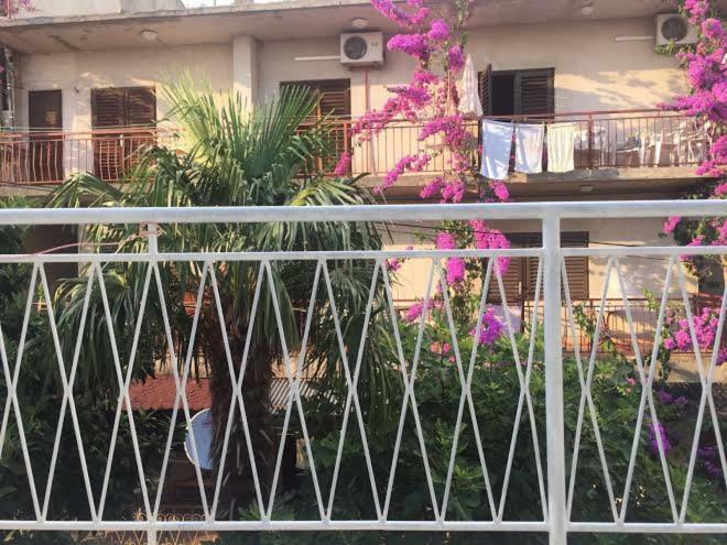 Apartament Pavlinovic Jure Makarska Zewnętrze zdjęcie