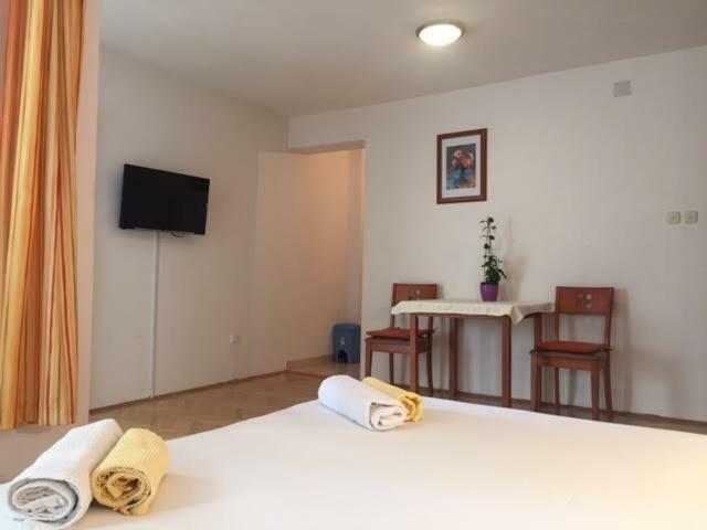 Apartament Pavlinovic Jure Makarska Zewnętrze zdjęcie